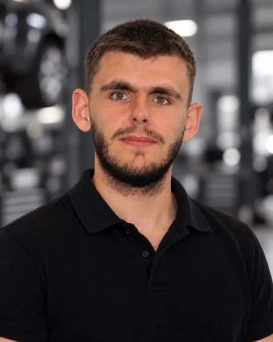 Portrait Robin Mössinger